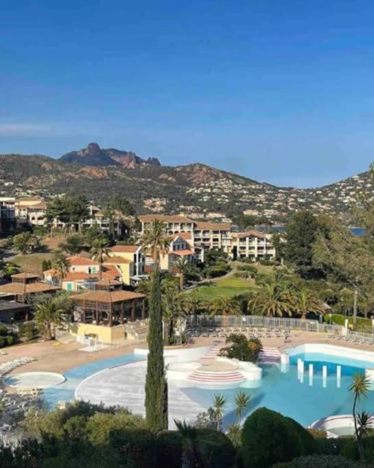 Village Cap Esterel, Piscine, Plage Saint-Raphaël Εξωτερικό φωτογραφία