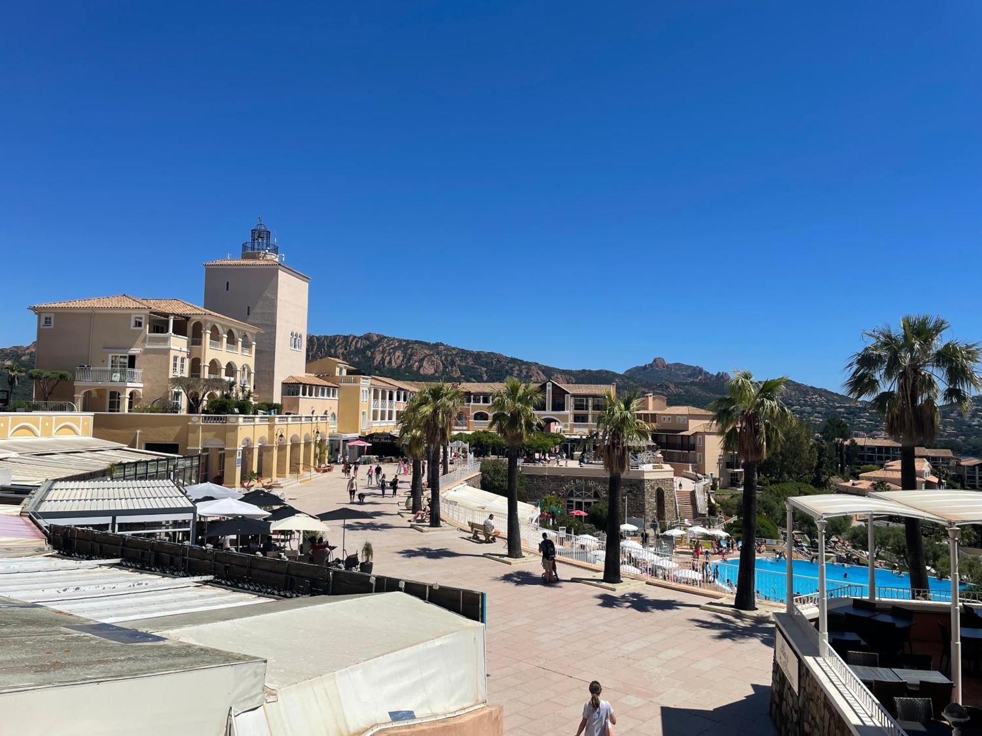 Village Cap Esterel, Piscine, Plage Saint-Raphaël Εξωτερικό φωτογραφία