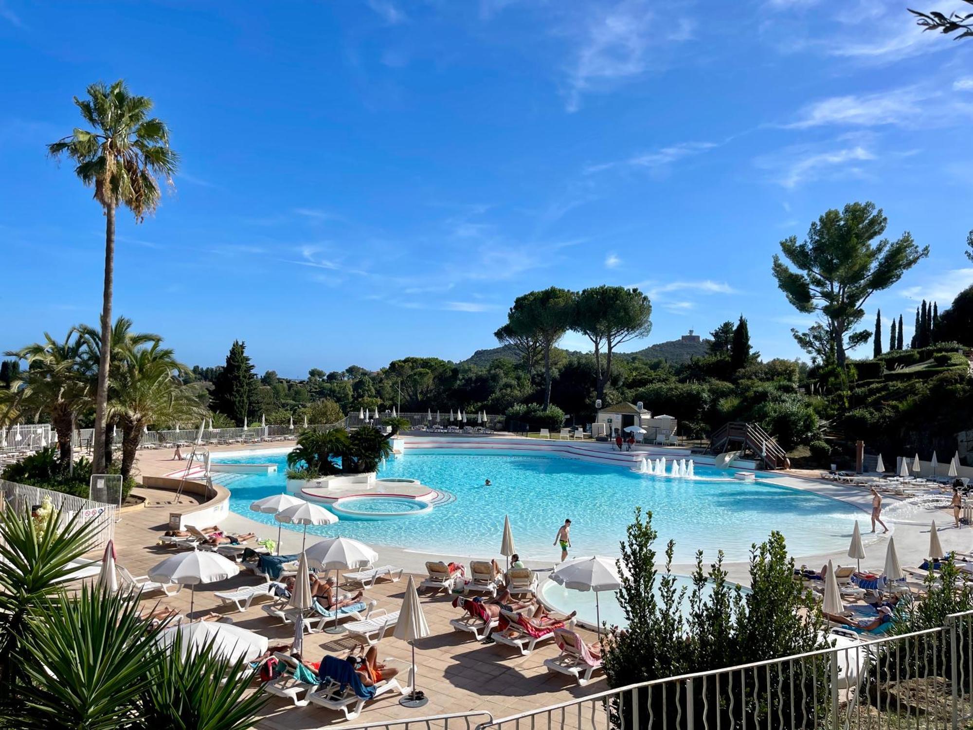 Village Cap Esterel, Piscine, Plage Saint-Raphaël Εξωτερικό φωτογραφία